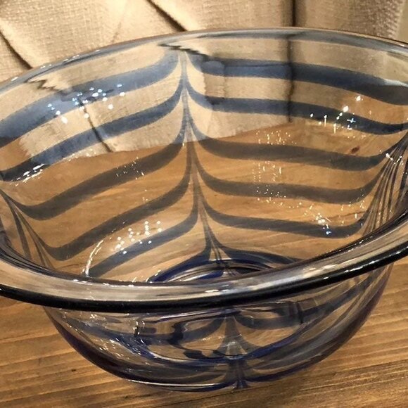 MMA METROPOLITAN MUSEUM OF ART BLOWN GLASS BOWL PORTUGAL BLUE SWIRL DESIGN 10.5 - Picture 6 of 7